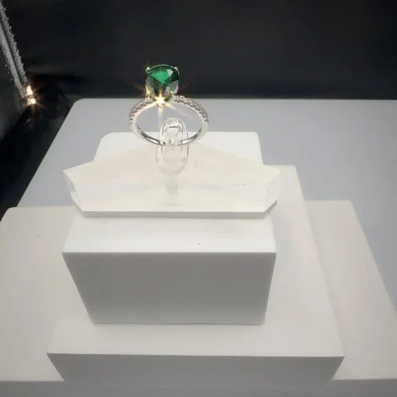 Sterling Silver Ring With Pear-Cut Green Gemstone & Pave Accent Stones Size 6 - Picture 4 of 10